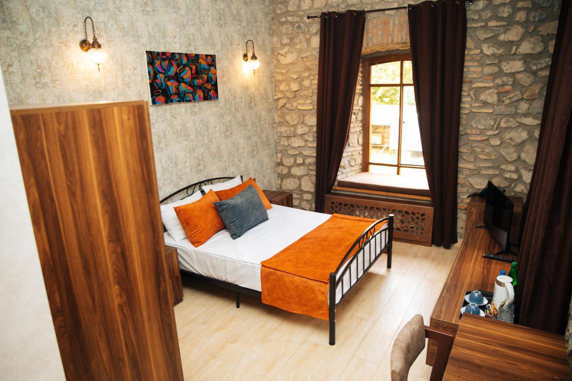 Art Hotel By Abad Guest Şǝki Esterno foto
