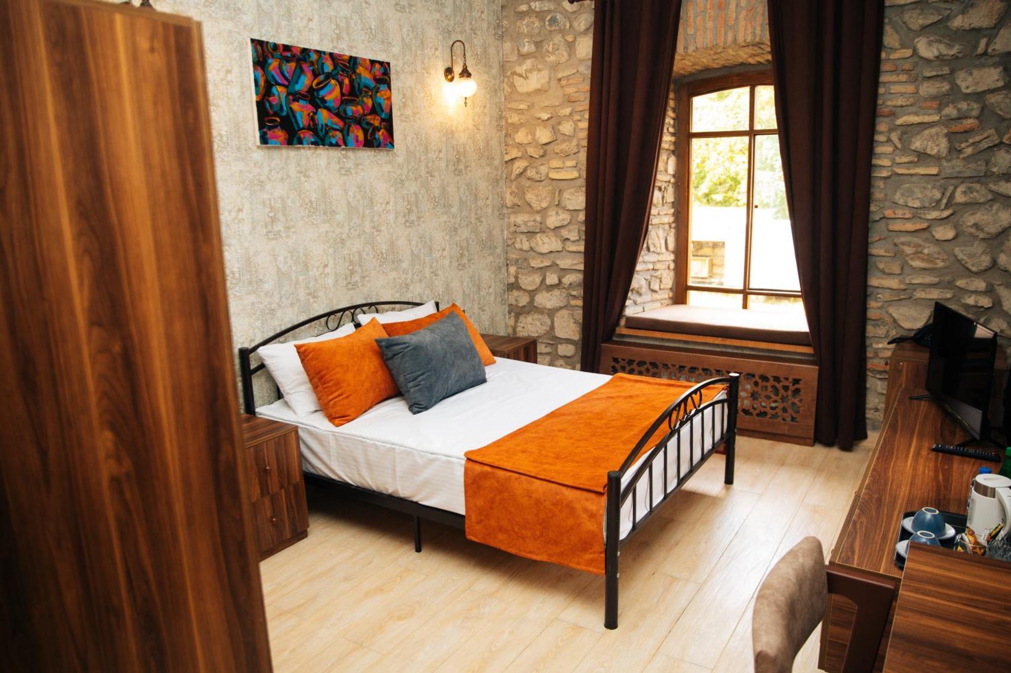 Art Hotel By Abad Guest Şǝki Esterno foto
