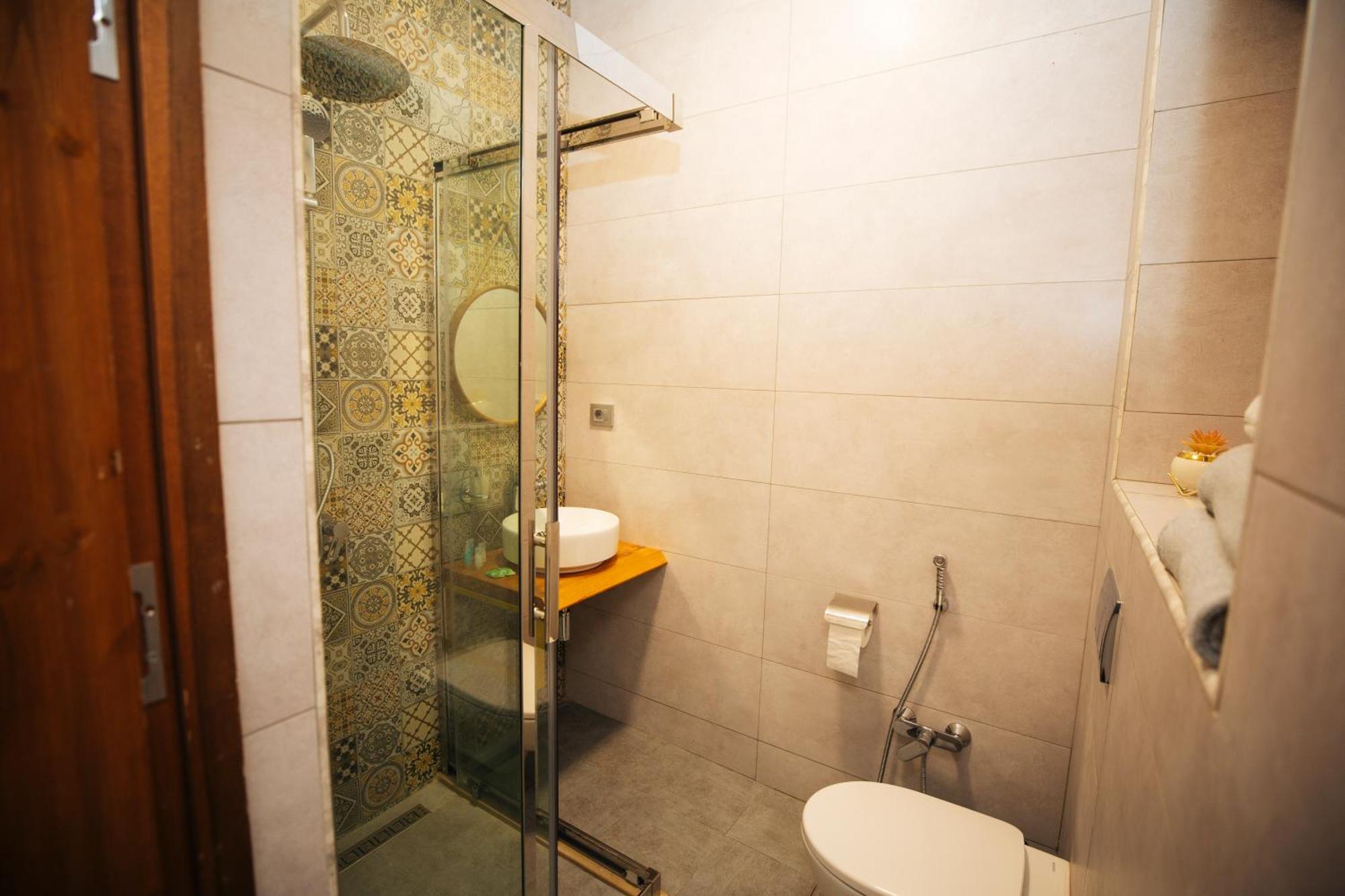 Art Hotel By Abad Guest Şǝki Esterno foto