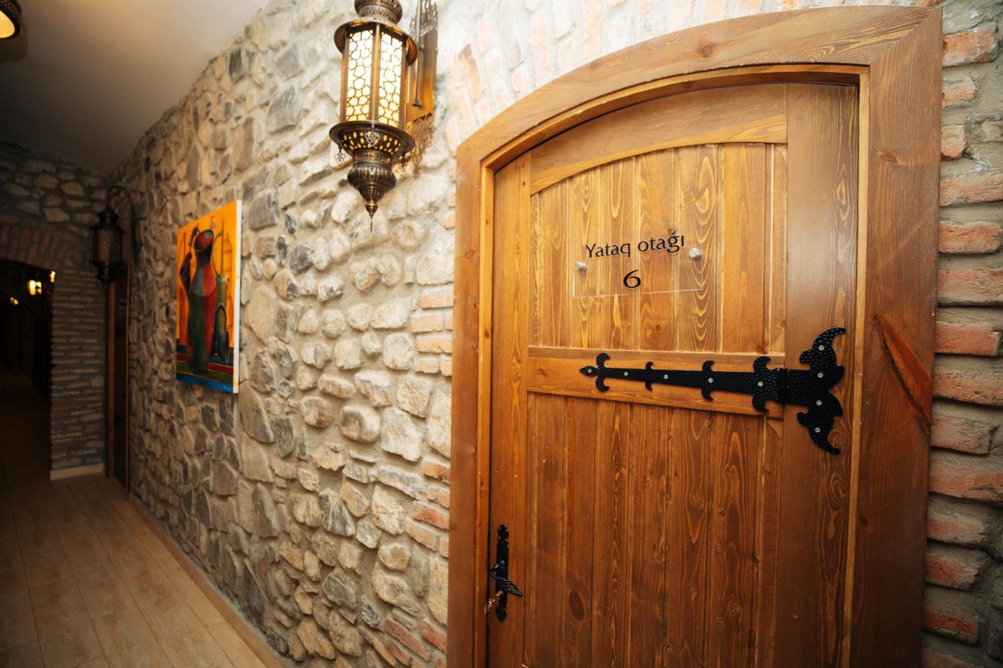 Art Hotel By Abad Guest Şǝki Esterno foto
