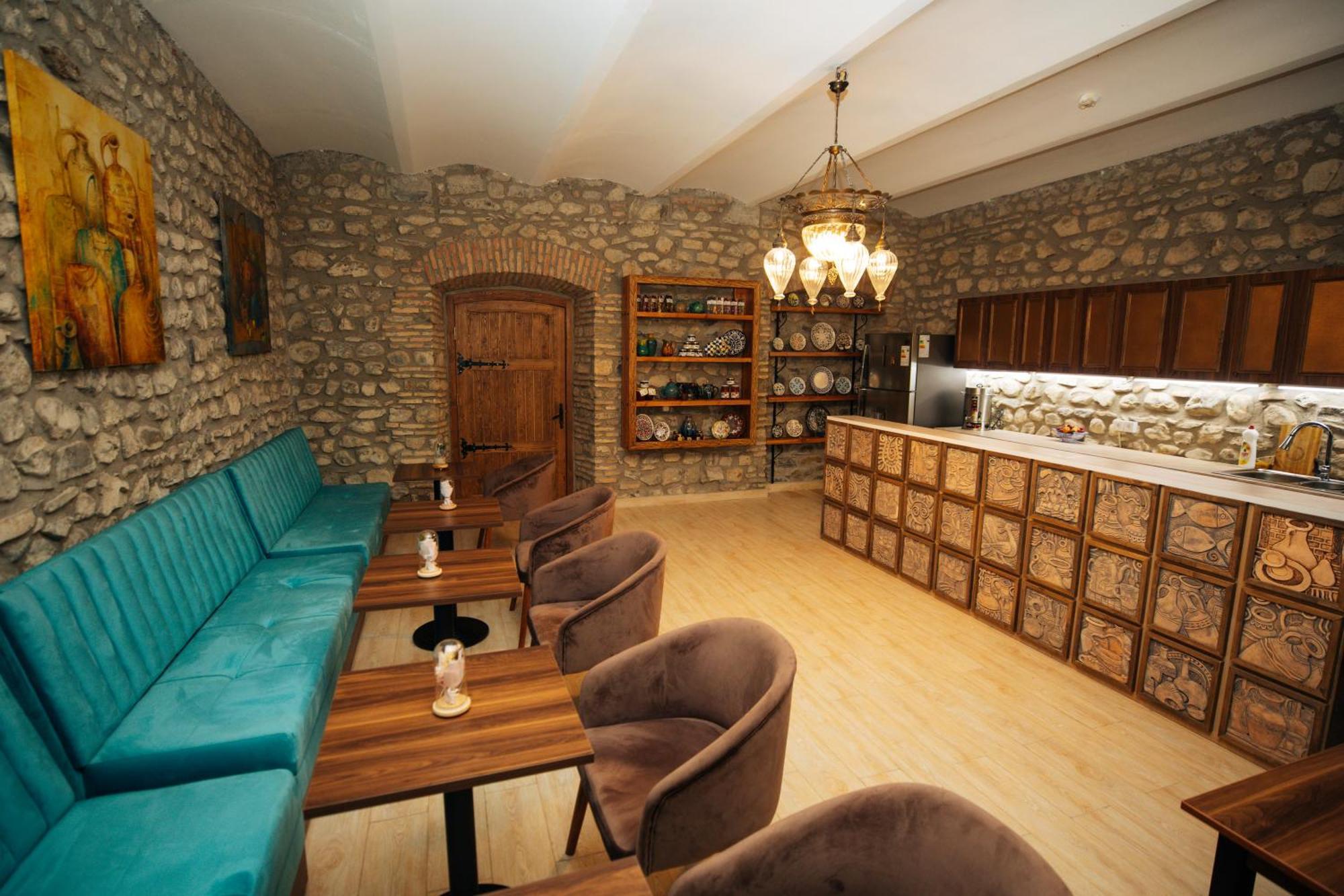 Art Hotel By Abad Guest Şǝki Esterno foto