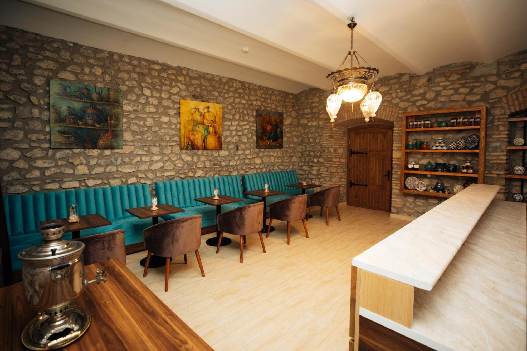 Art Hotel By Abad Guest Şǝki Esterno foto