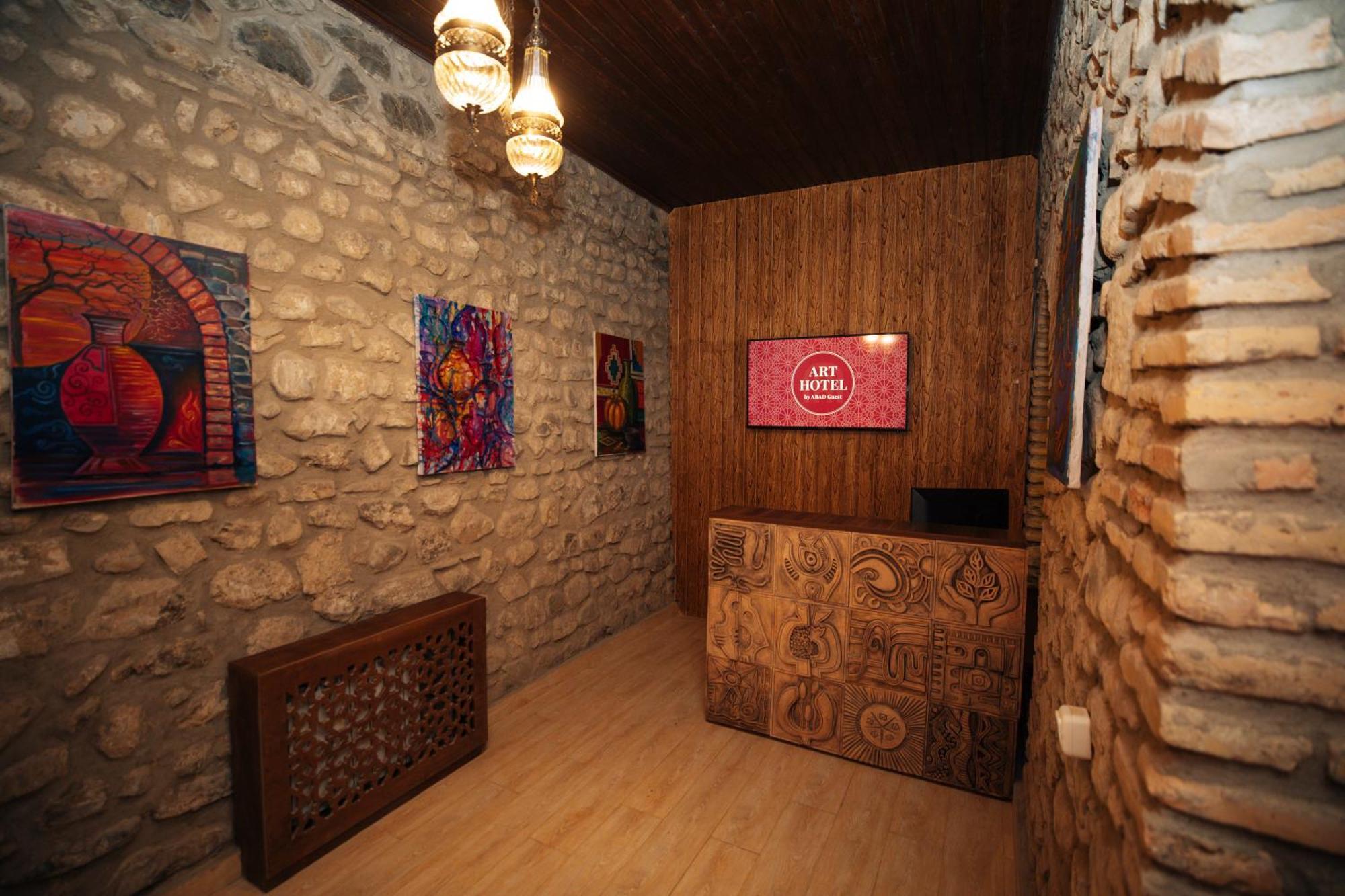 Art Hotel By Abad Guest Şǝki Esterno foto