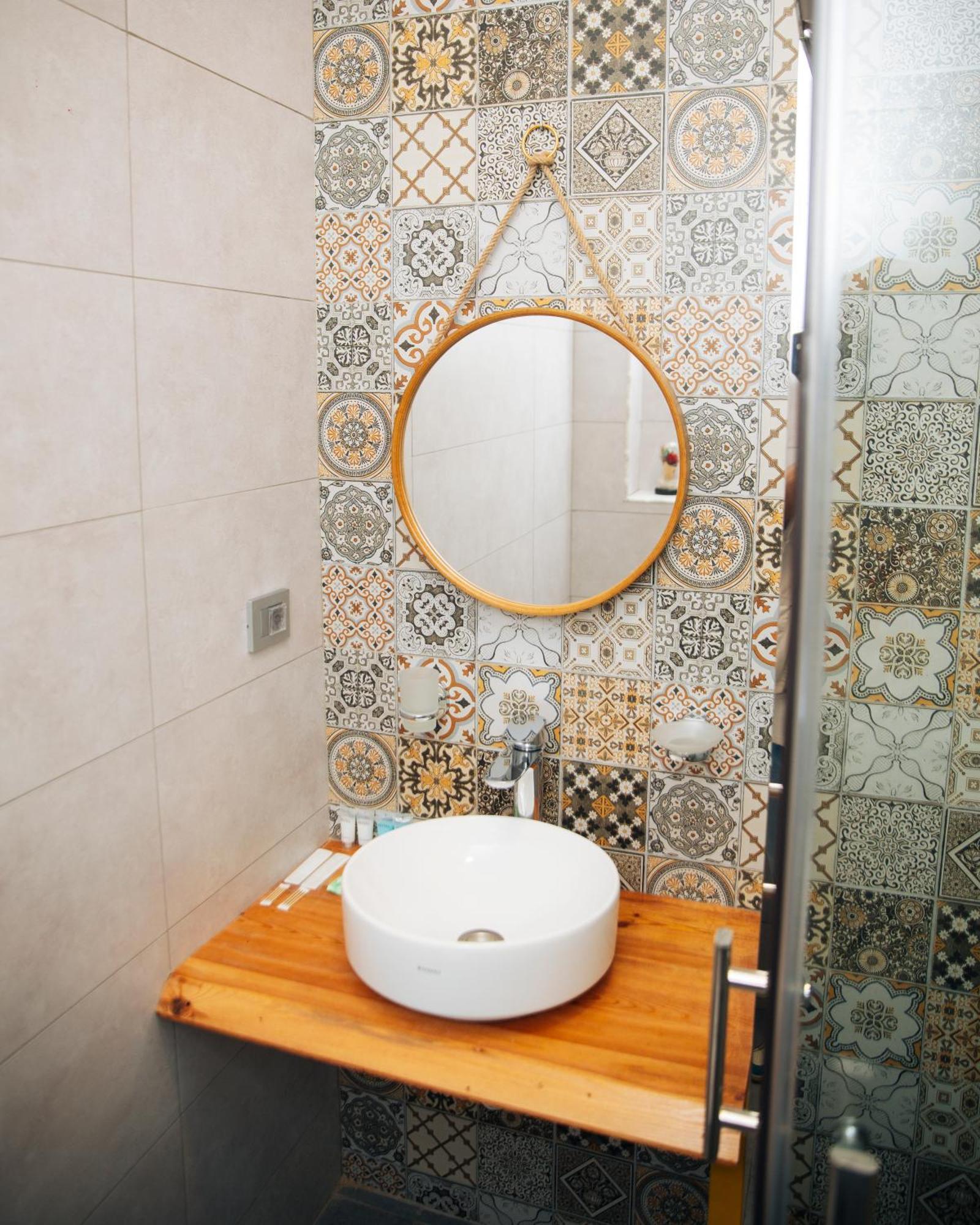 Art Hotel By Abad Guest Şǝki Esterno foto